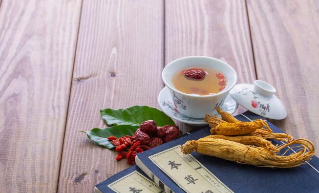 维生素E可以和蜂蜜一起吃吗-维生素e和蜂蜜一起擦脸的功效网 :分享维生素e和蜂蜜一起擦脸的功效去皱吗-维生素e与蜂蜜擦脸的功效知识